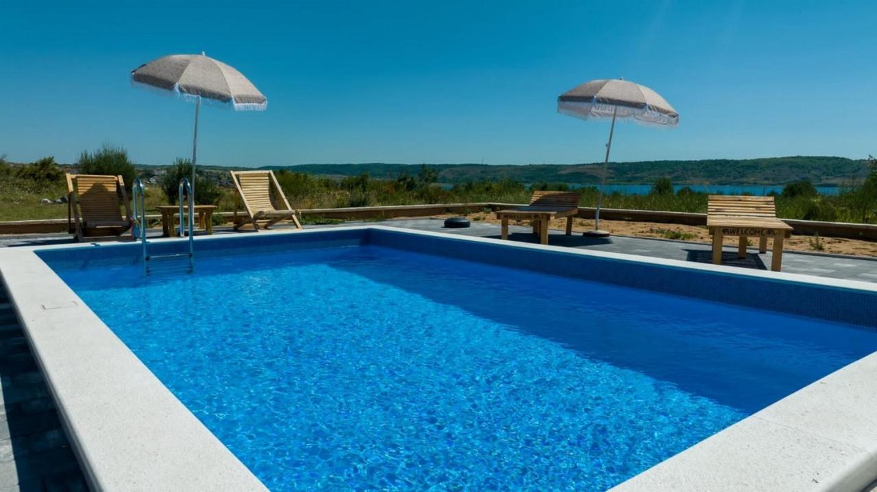 Family Friendly Apartments With A Swimming Pool Rtina - Stosici, Zadar - 21450 Exterior foto