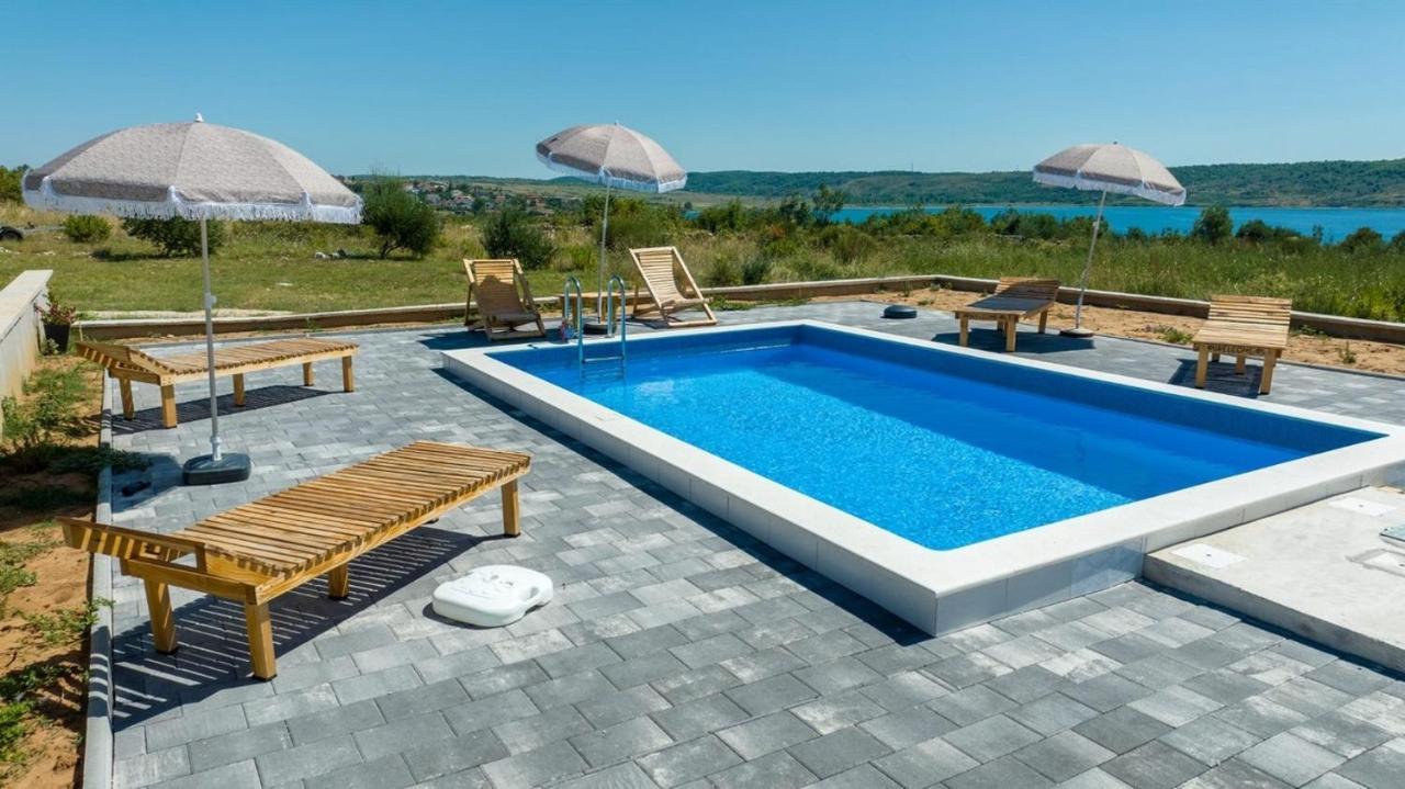 Family Friendly Apartments With A Swimming Pool Rtina - Stosici, Zadar - 21450 Exterior foto